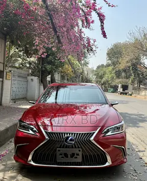 লেক্সাস ইএস ৩০০এইচ লাক্সারি ফ্রন্ট হুইল ড্রাইভ ২০১৯ লাল