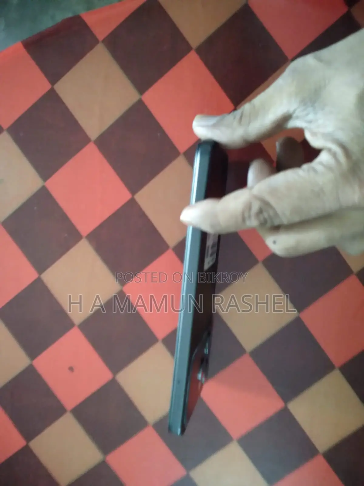 নতুন টেকনো স্পার্ক ৪০ প্রো+ ২৫৬ জিবি কালো