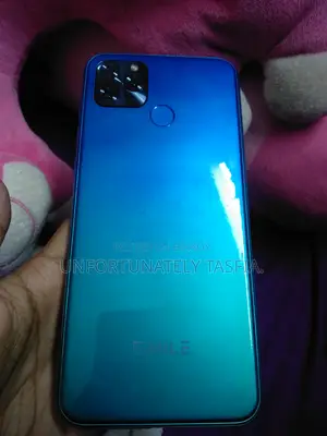 মোবাইল ফোন ৩২ জিবি নীল