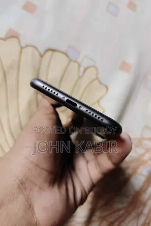 অ্যাপল আইফোন ১১ ১২৮ জিবি কালো