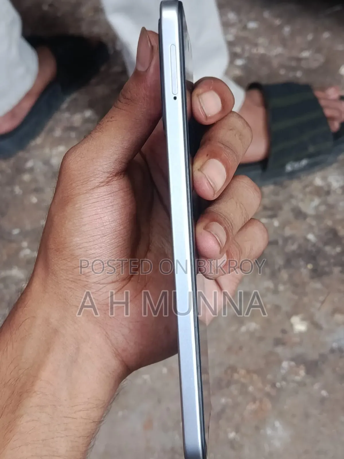 Tecno Spark 40 256 GB Silver