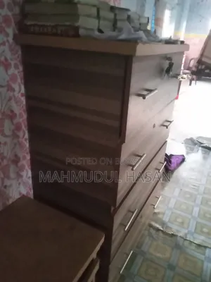 ৪/৬ ফুট বোর্ডের আলাদা লক ড্রয়ার ওয়ারড্রব