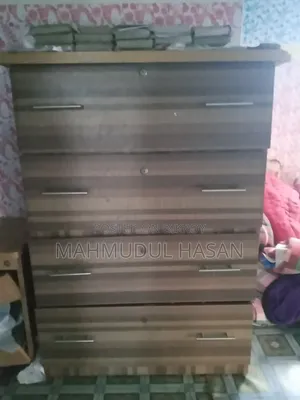 4/6 feet board separate lock drawer wardrobe