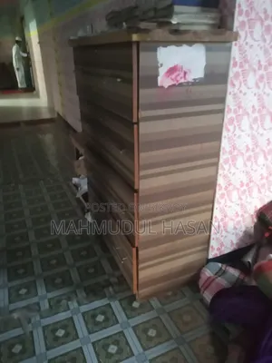 4/6 feet board separate lock drawer wardrobe