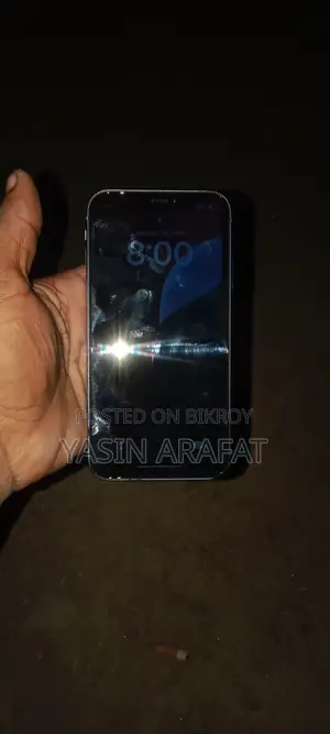 Apple iPhone XR 64 GB White