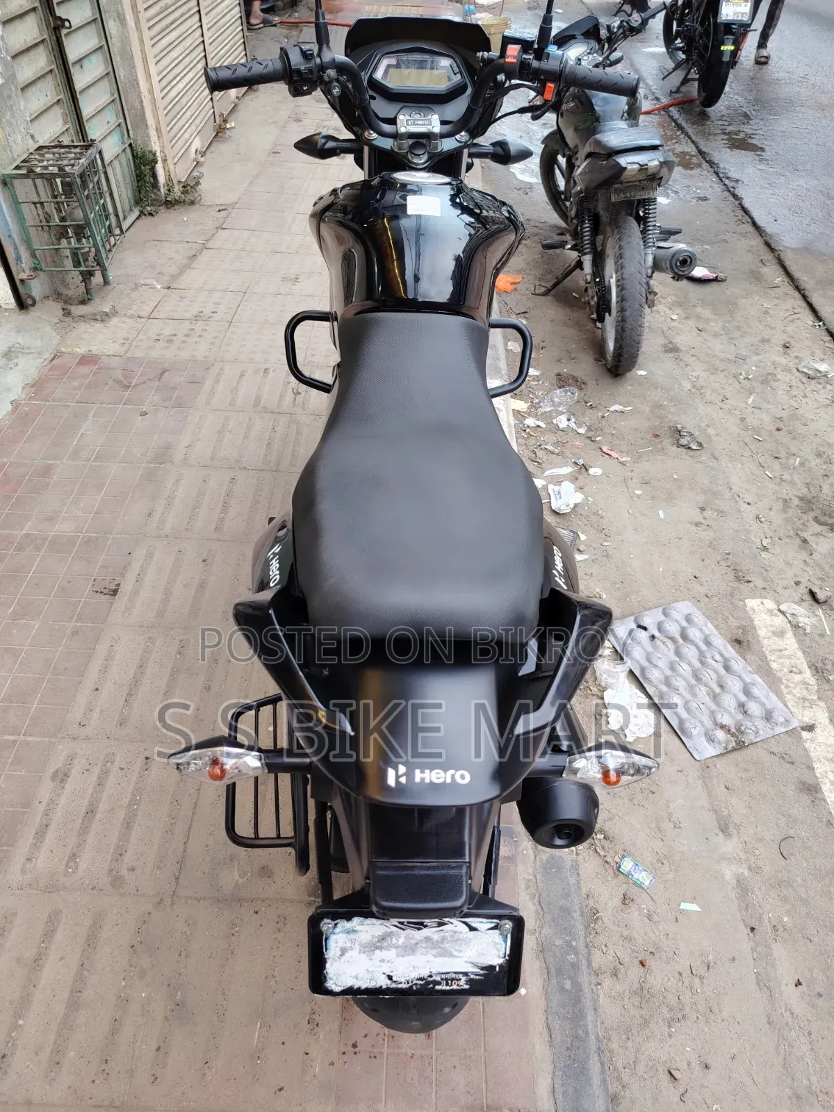 হিরো ইগনিটর ২০২৪ ব্ল্যাক
