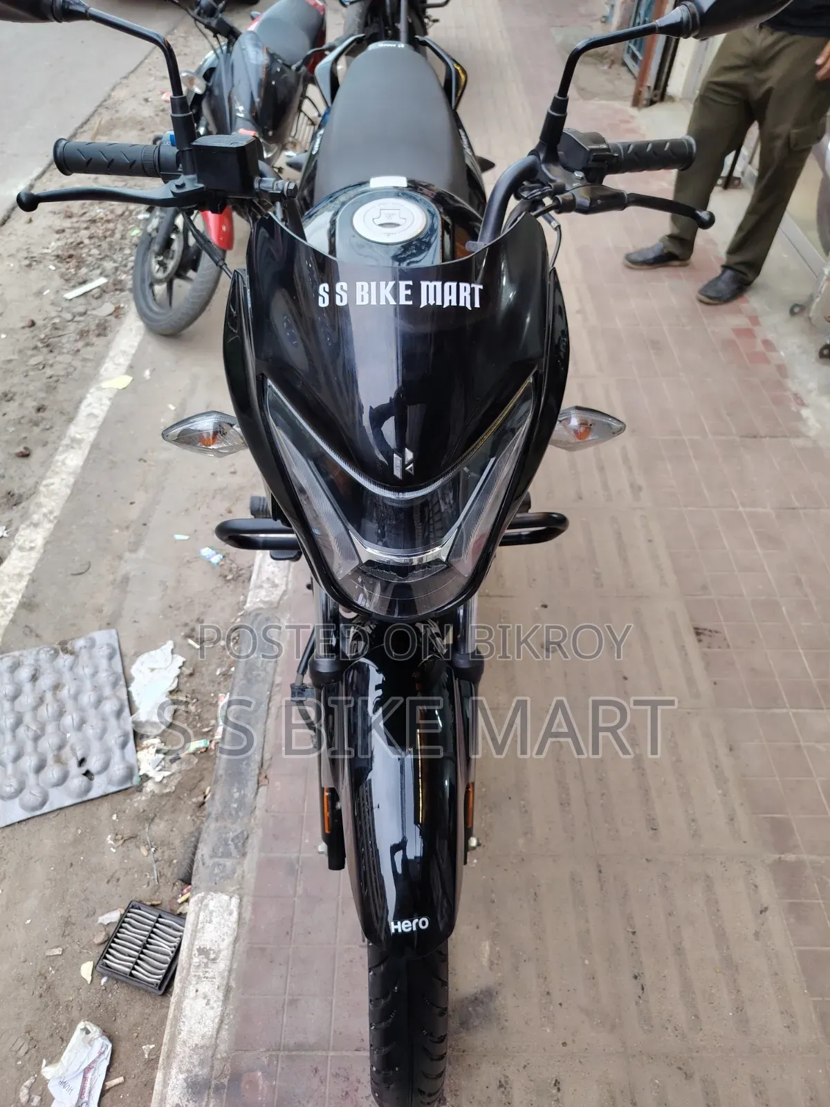 হিরো ইগনিটর ২০২৪ ব্ল্যাক