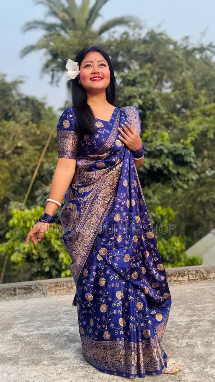 জাপানি সিল্ক স্কিন প্রিন্ট শাড়ি উইথ ব্লাউজ পিস