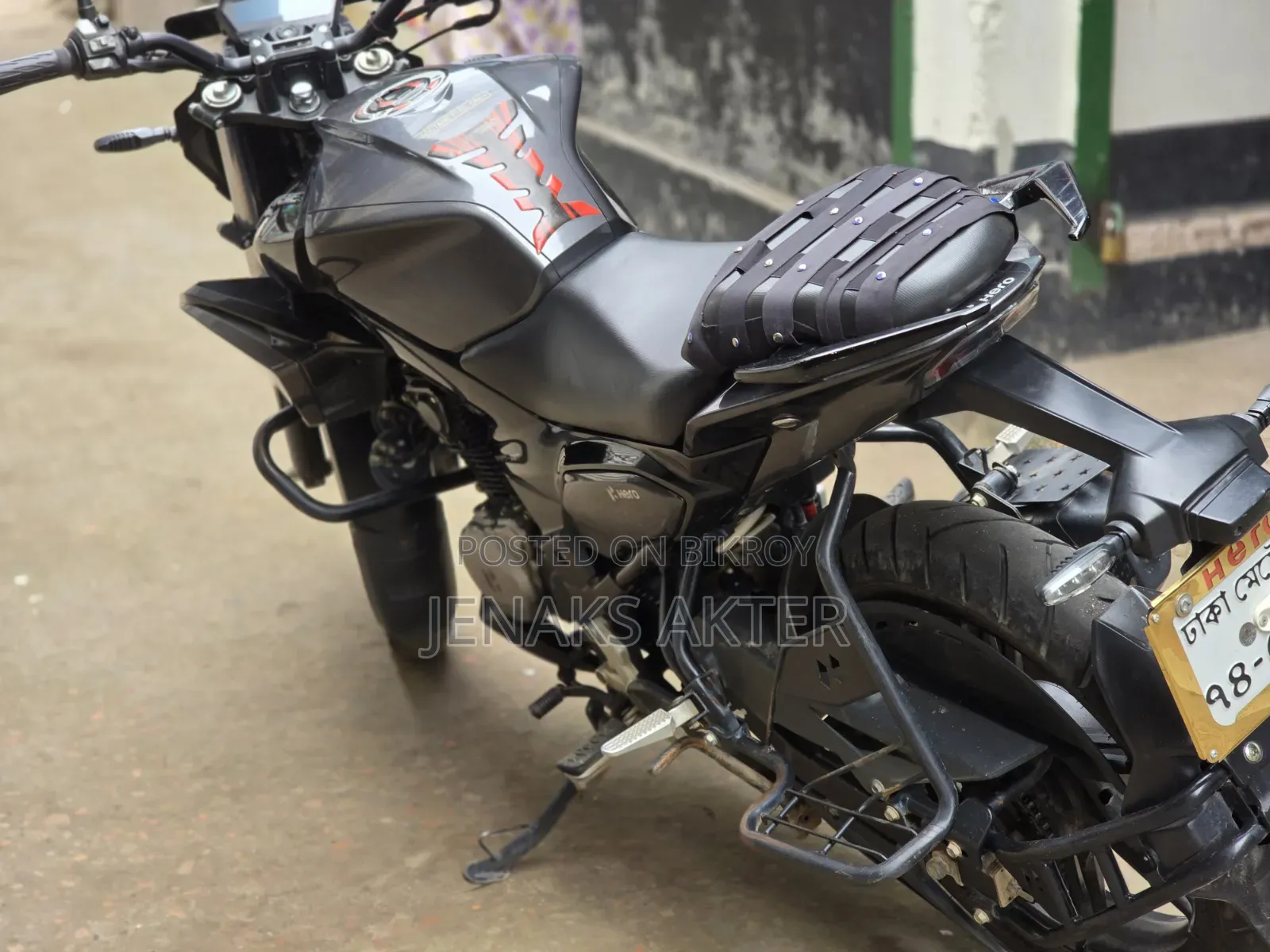হিরো এক্সট্রিম ১২৫আর ২০২৫ ব্ল্যাক