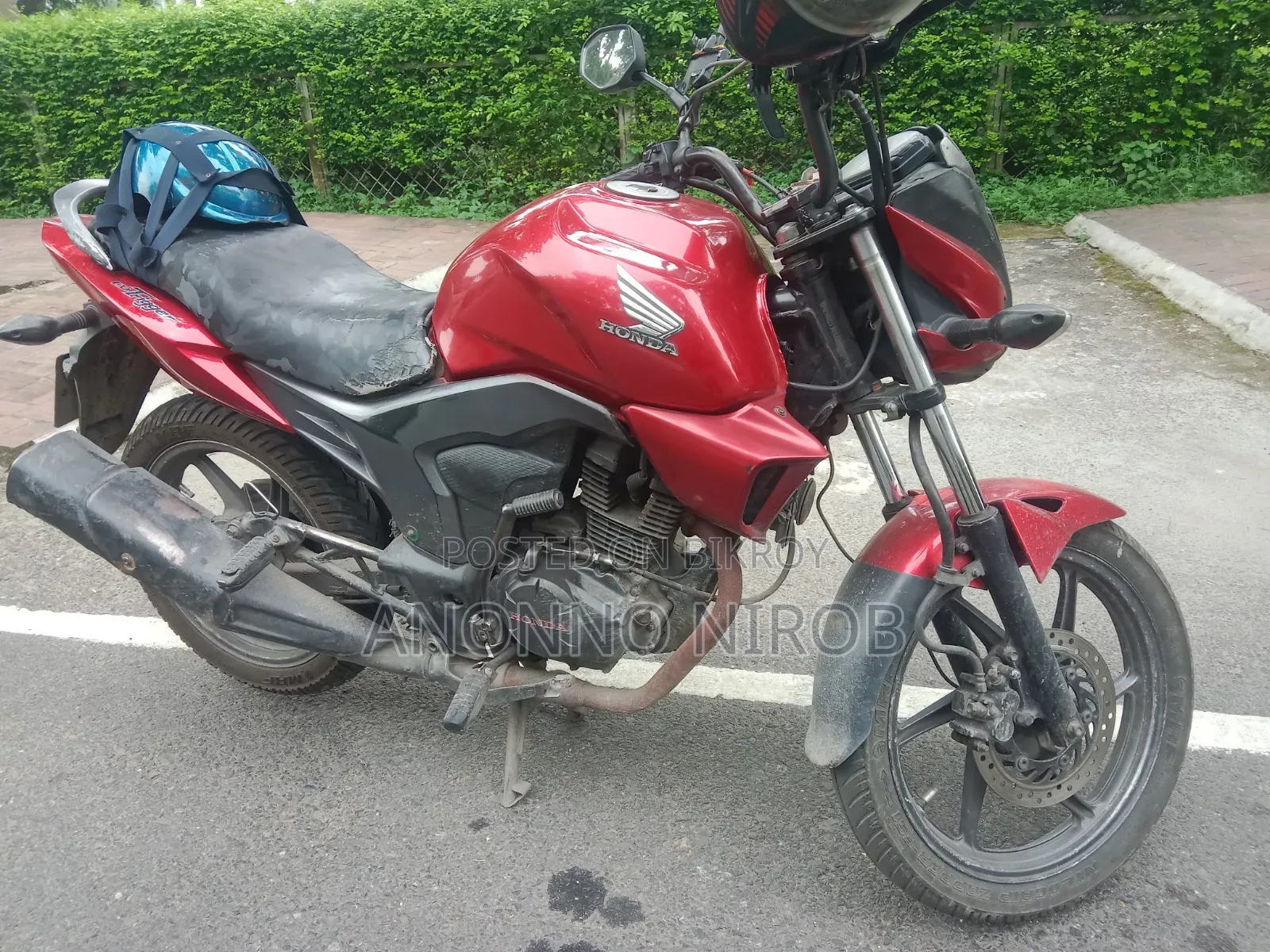 Honda CB 2018 Red