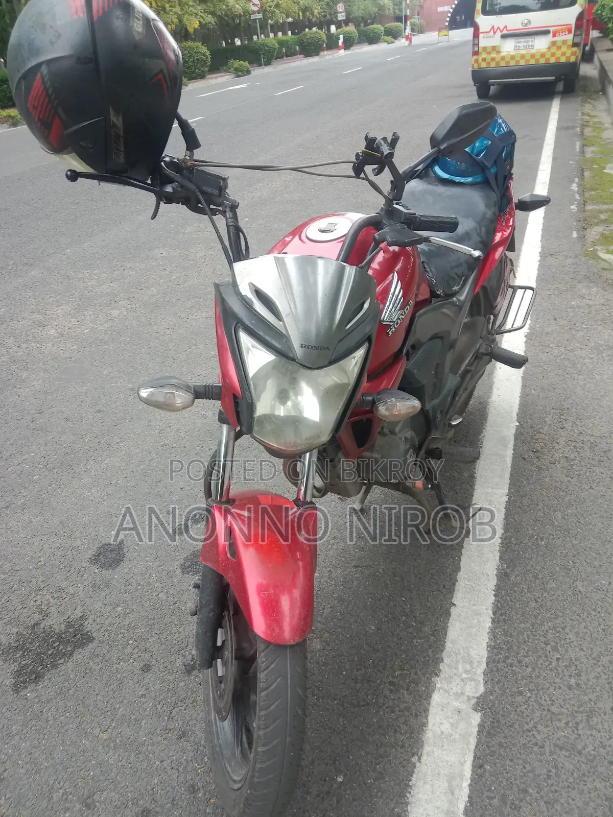 Honda CB 2018 Red