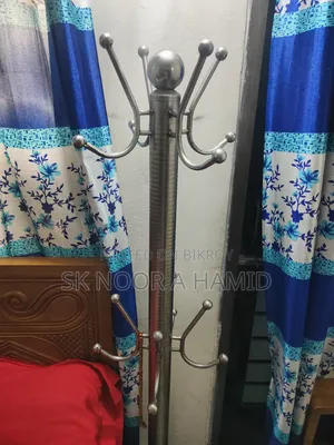 কাপড় ঝোলানোর হ্যাঙ্গার
