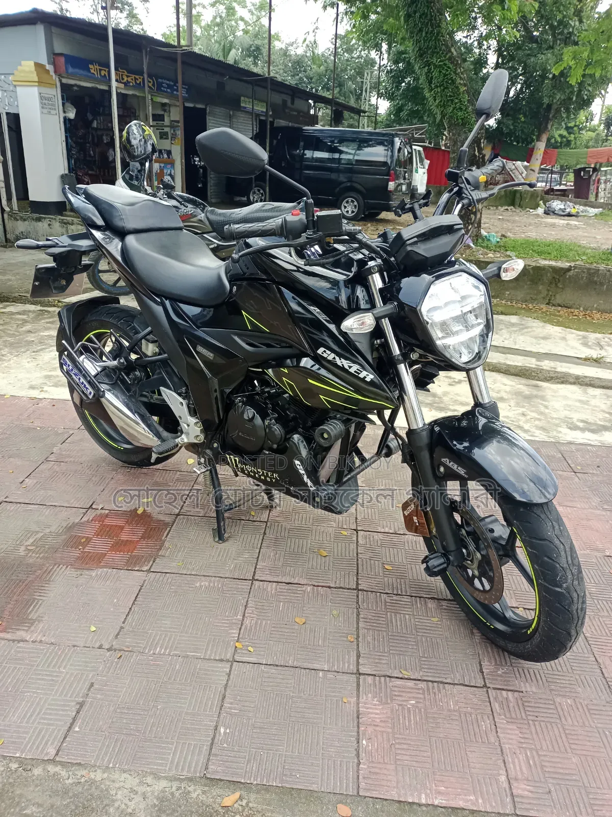 সুজুকি জিক্সার এফআই এবিএস ২০২৪ কালো