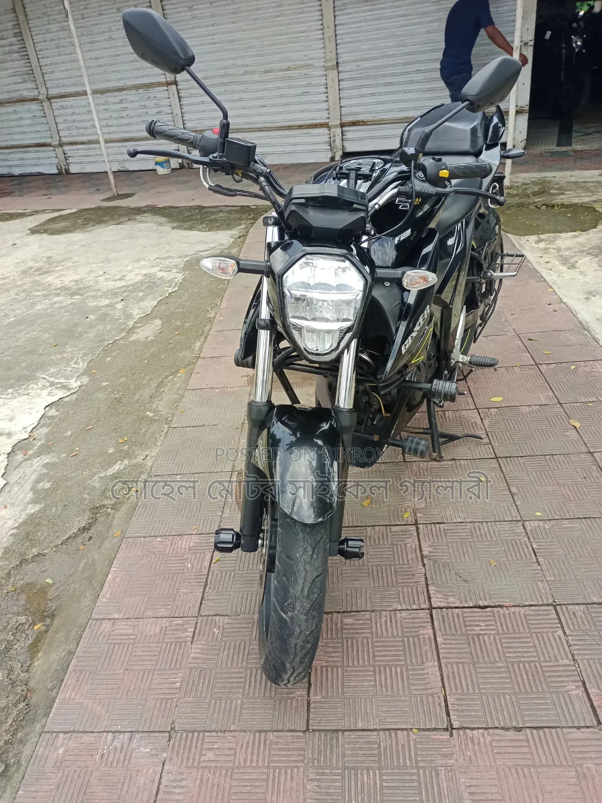 সুজুকি জিক্সার এফআই এবিএস ২০২৪ কালো