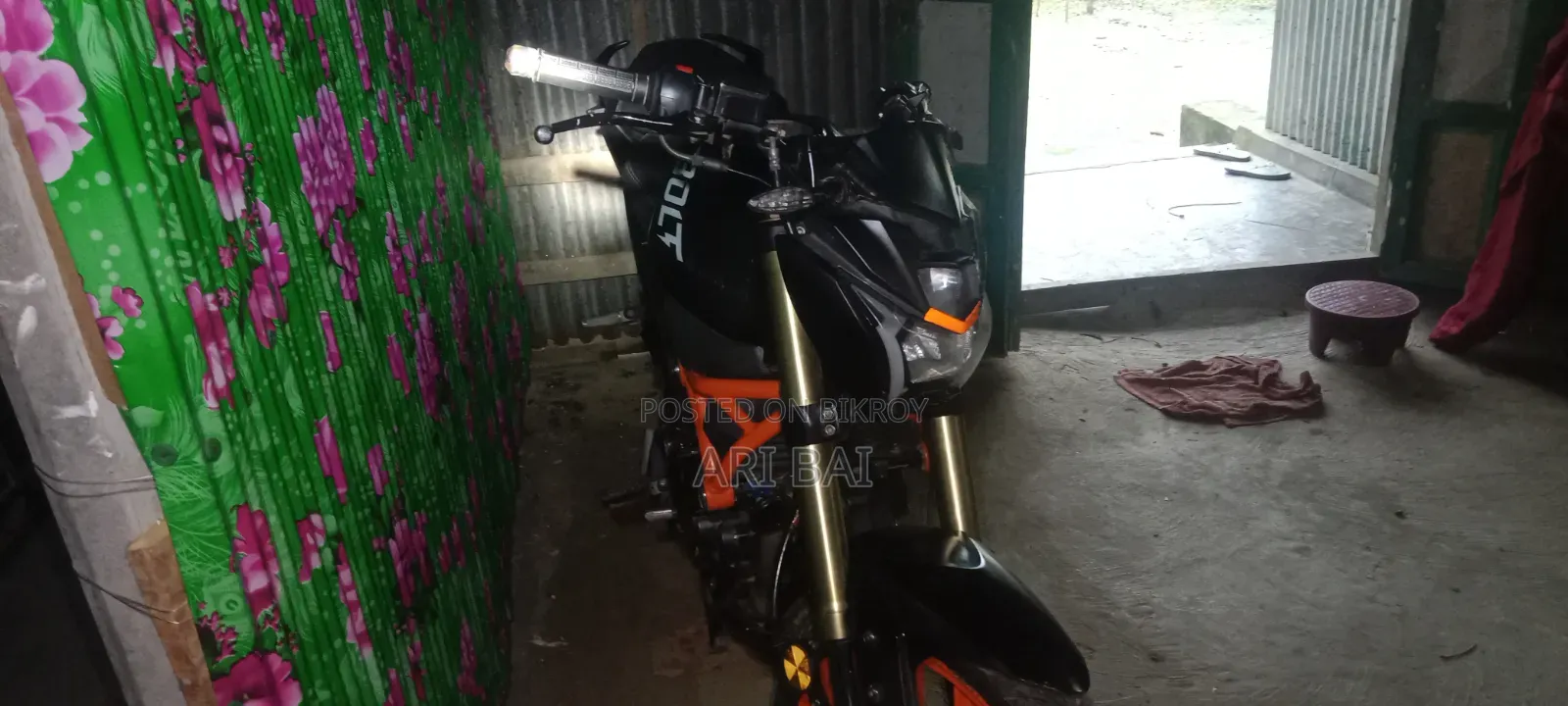 রানার বোল্ট ১৬৫আর ২০২২ কালো