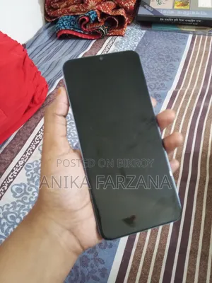 Vivo T1x (India) 128 GB Silver