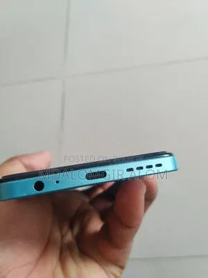 Infinix Hot 30 128 GB Blue