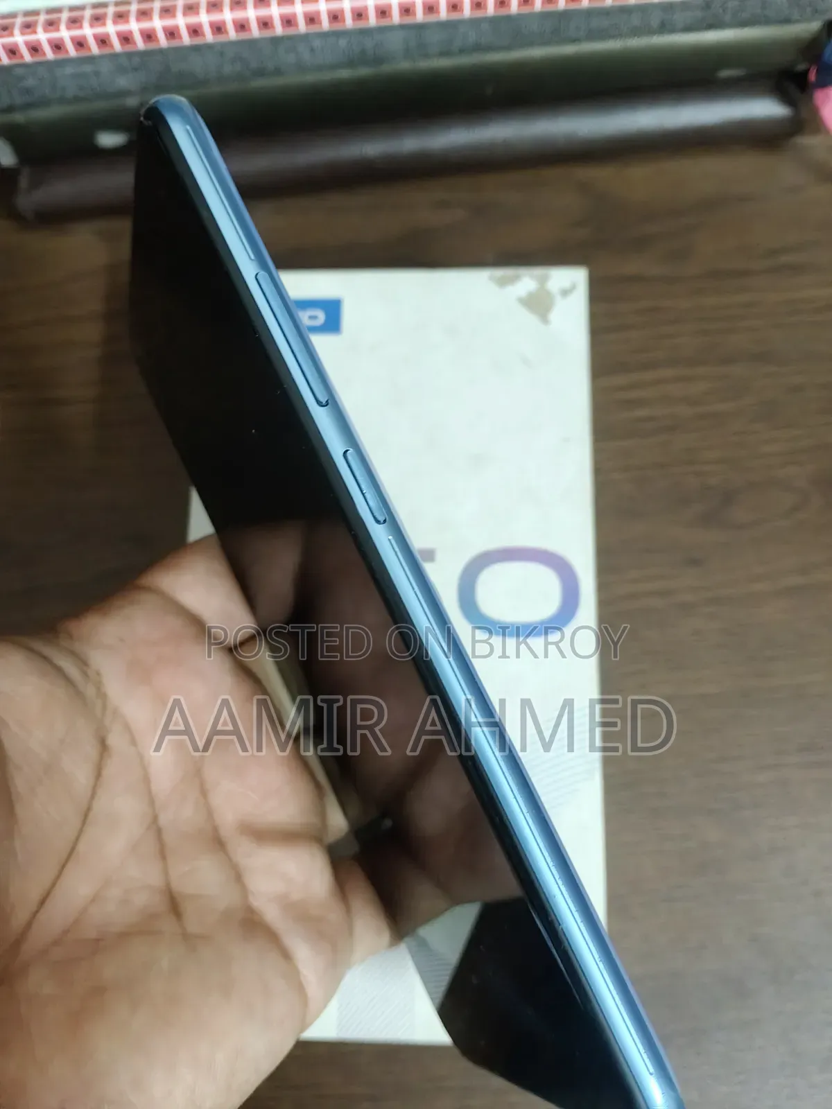 Vivo Y50 128 GB Blue