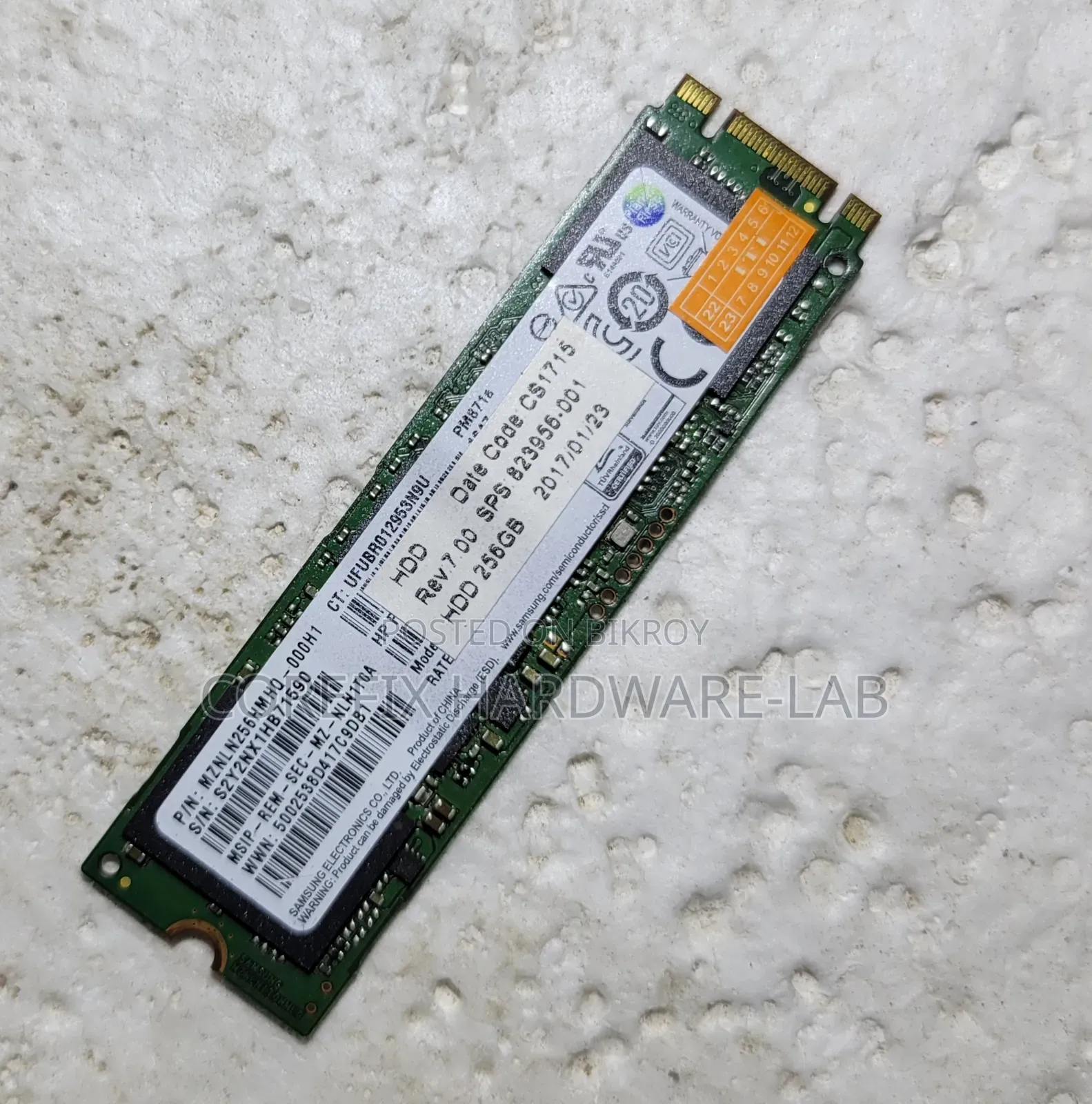 Samsung 256 GB M.2 SATA SSD