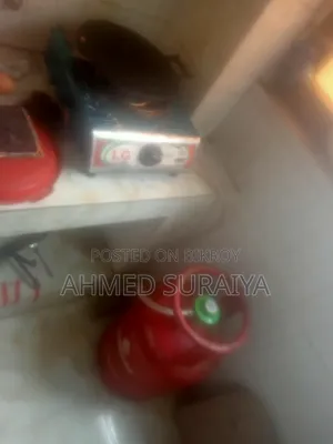 Stove + Gas Cylinder