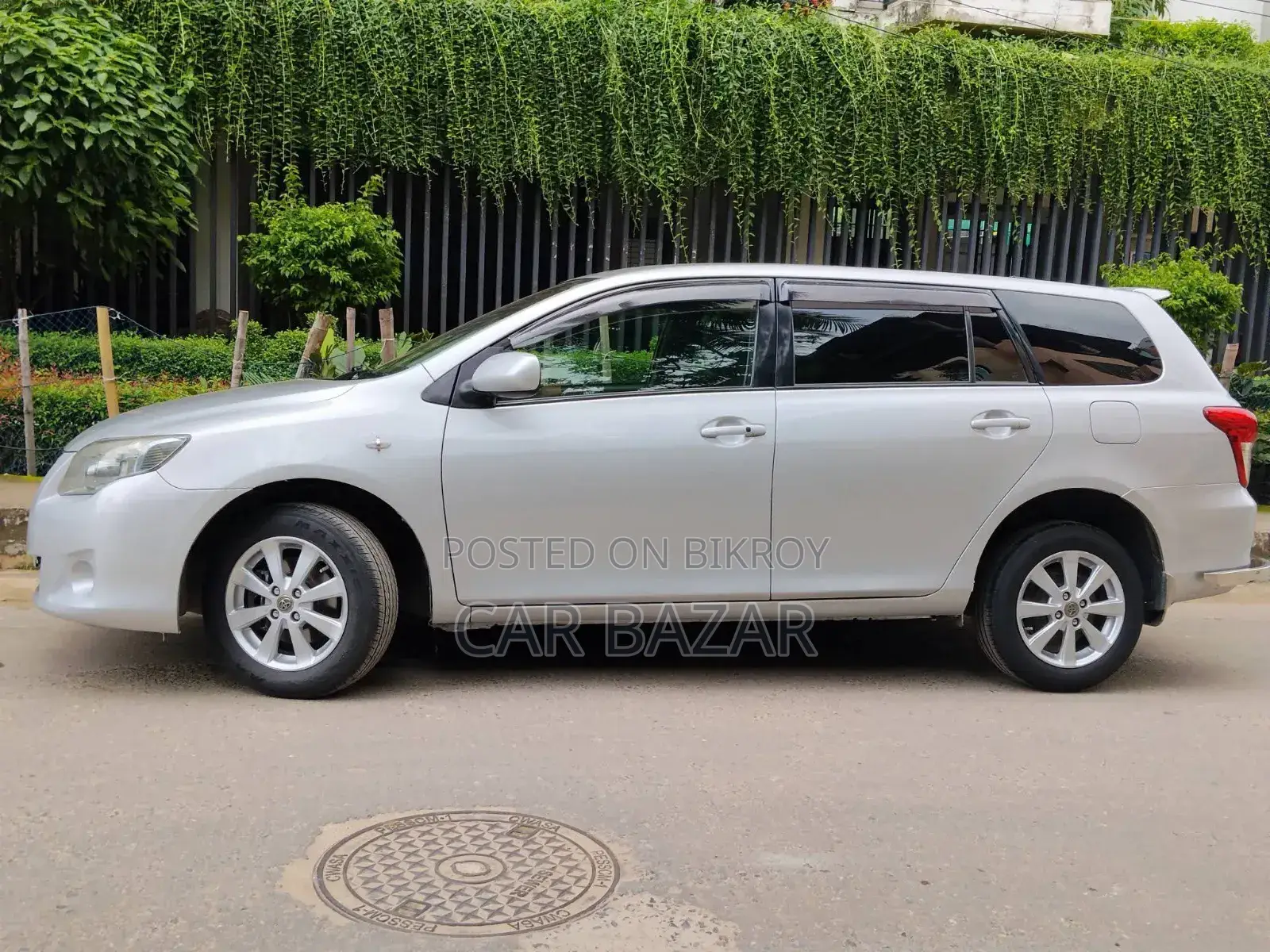 Toyota Corolla Fielder 2011 Silver