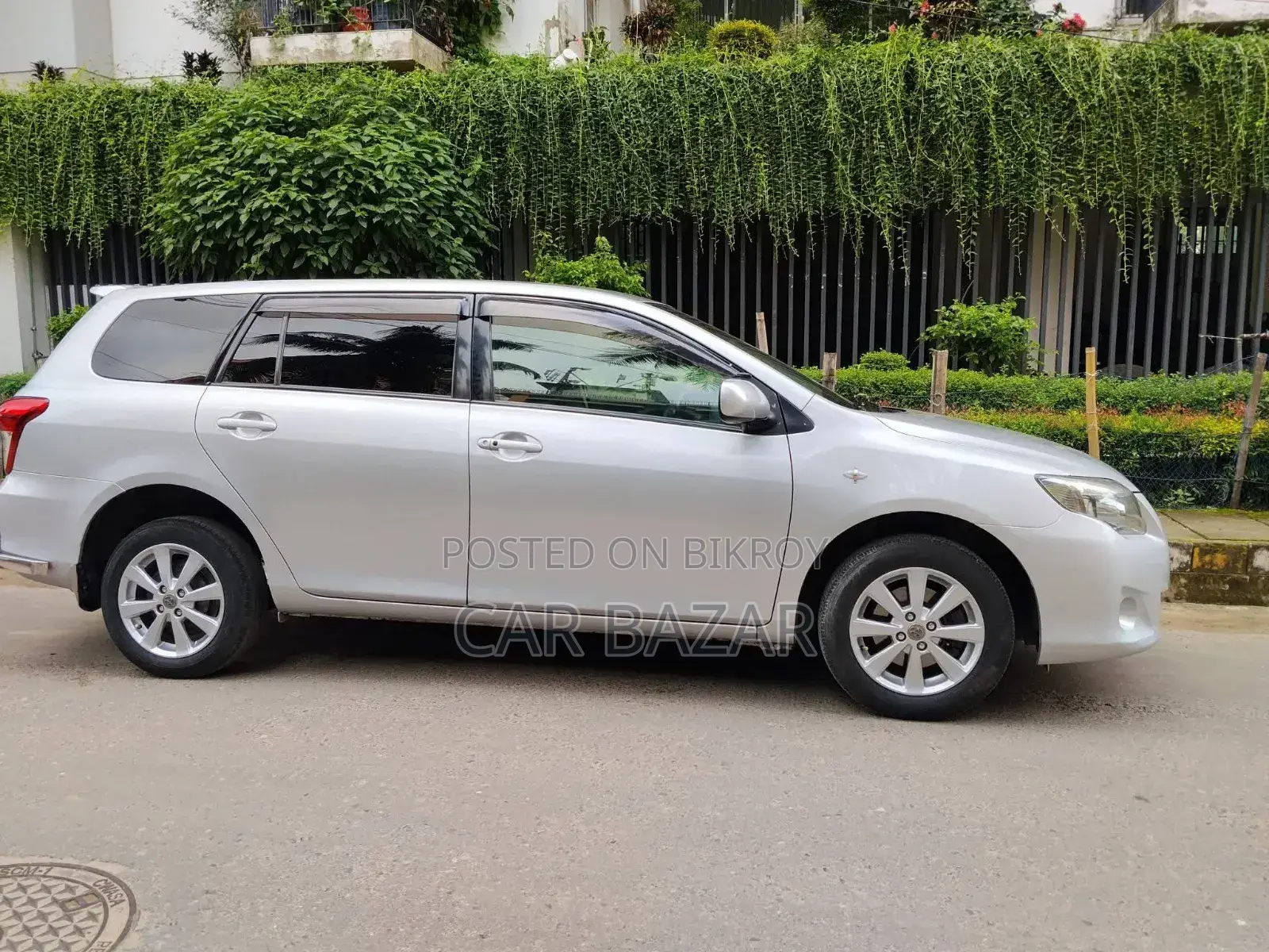 Toyota Corolla Fielder 2011 Silver