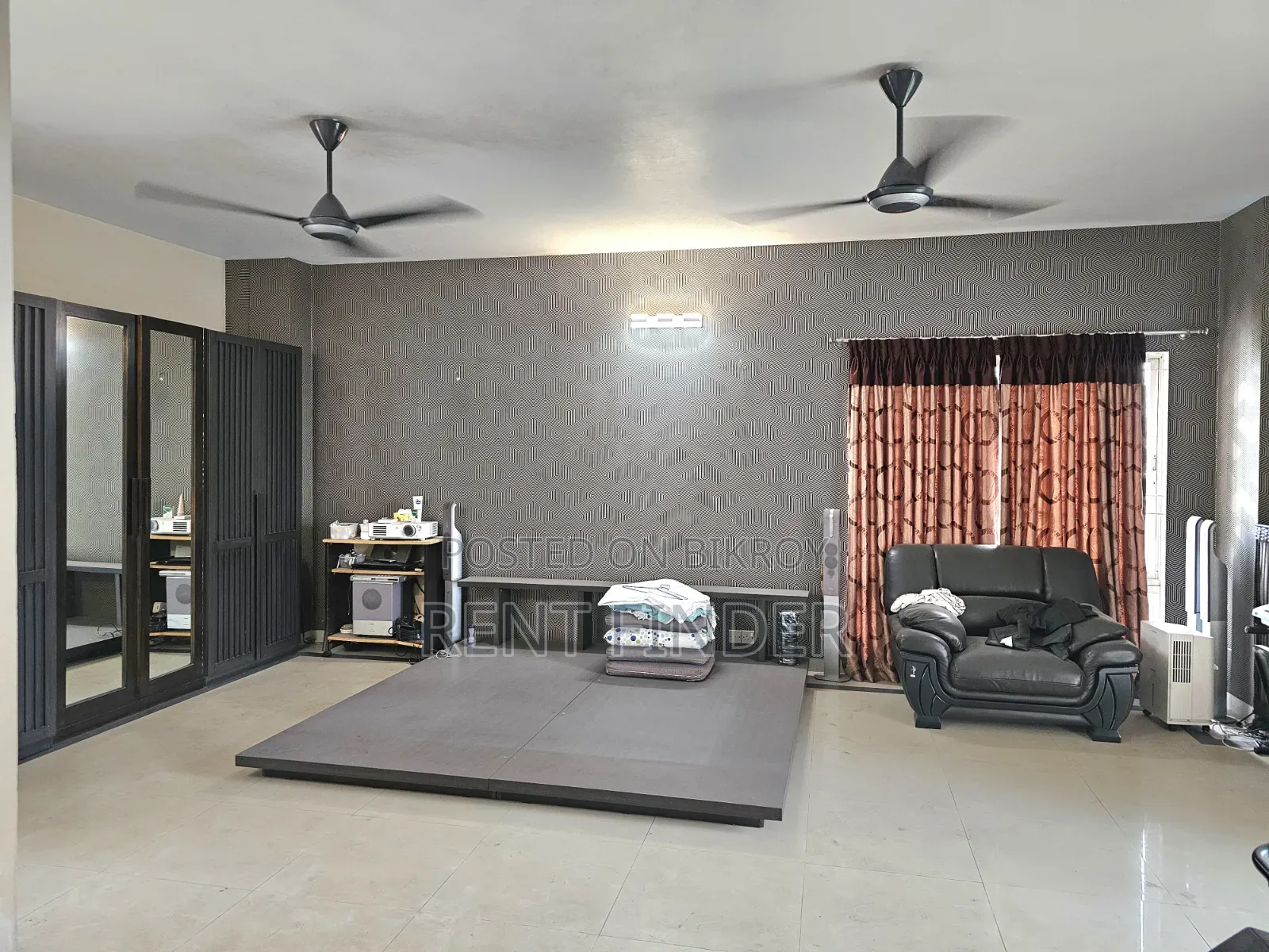 4-bedroom Apartment in Gulshan for Rent