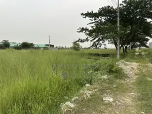 পি-ব্লক, (৩+৩)=৬ কাঠা, প্লট জরুরি বিক্রয়, বসুন্ধরা আর/এ