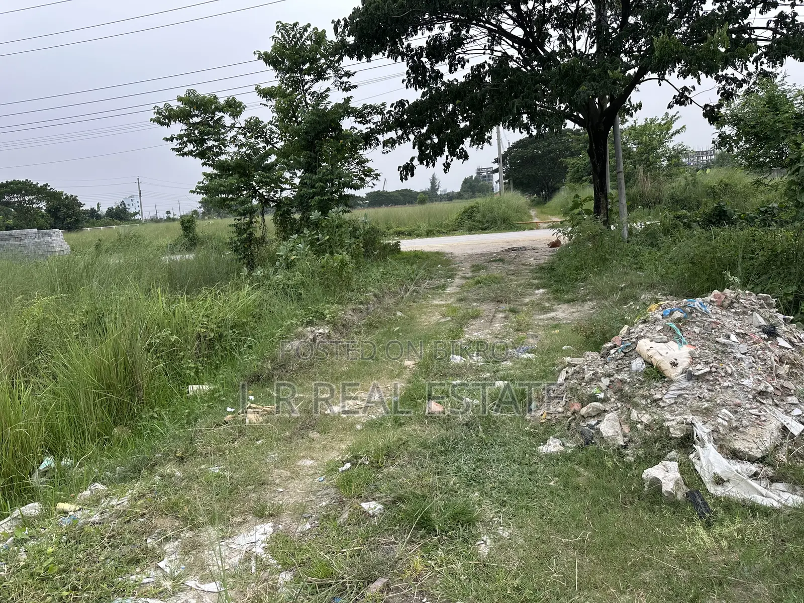 পি-ব্লক, (৩+৩)=৬ কাঠা, প্লট জরুরি বিক্রয়, বসুন্ধরা আর/এ