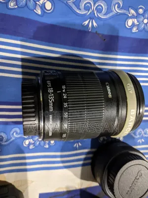 ক্যানন ইওএস ৭০০ডি + প্রাইম লেন্স + জুম লেন্স