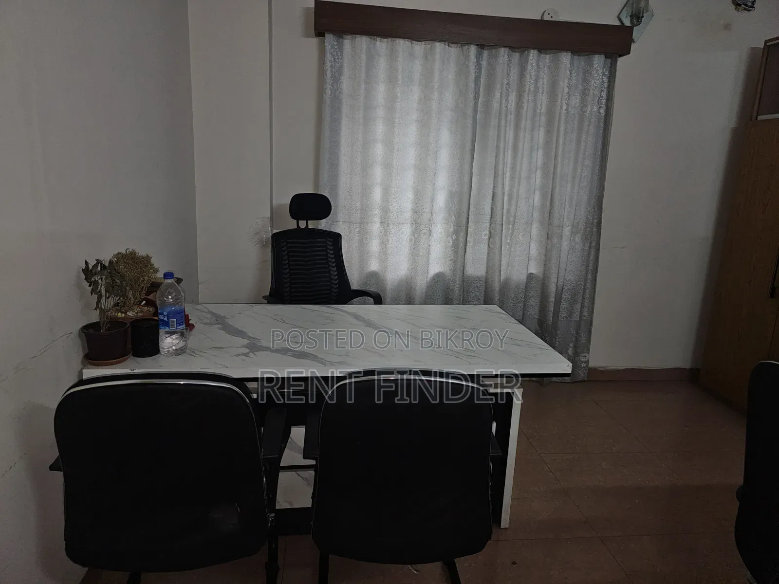 Furnished 6-bedroom Apartment in Gulshan for Rent