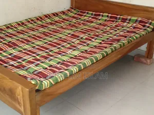 Bed and mattress for sale 5/7 feet