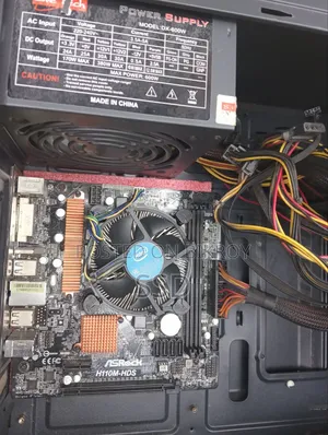 Desktop Computer HP 2GB Intel Core i3 SSD 128GB