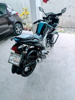 Yamaha 2022 Black