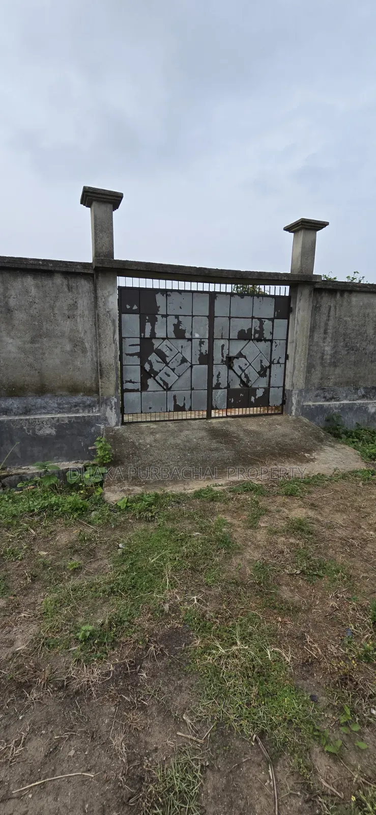 পূর্বাচল রাজউক ১০০' বড় রোডে ৩কাঠা প্লট বিক্রি