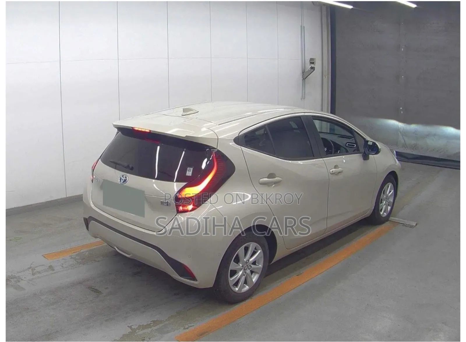 Toyota Aqua 2021 White
