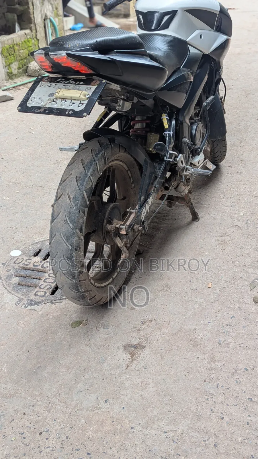 Bajaj Pulsar NS 160 2018 White