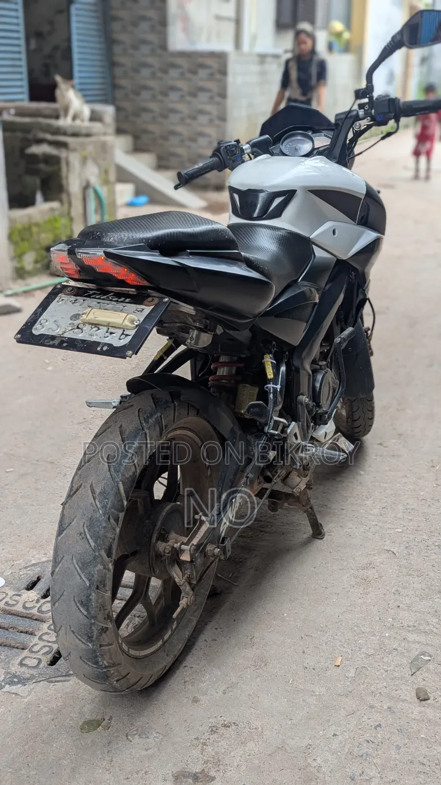 Bajaj Pulsar NS 160 2018 White