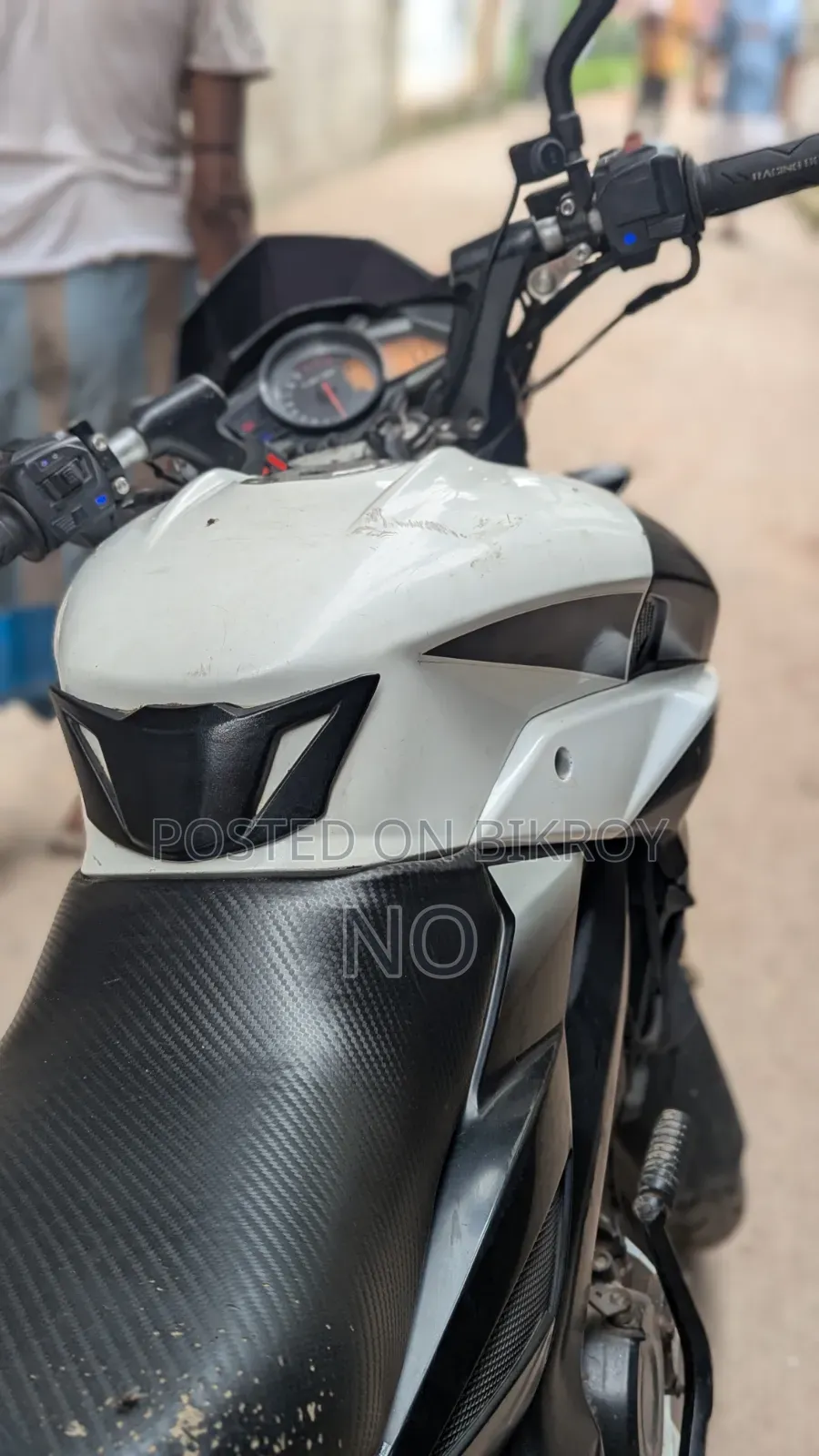 Bajaj Pulsar NS 160 2018 White