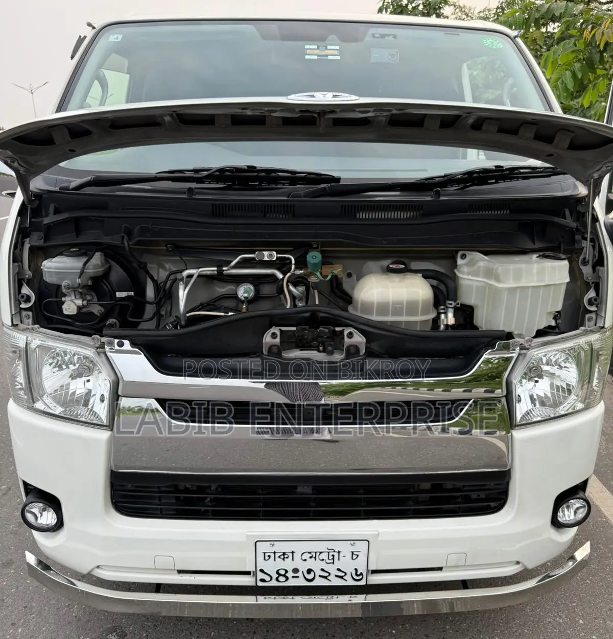 Toyota HiAce 2020 White