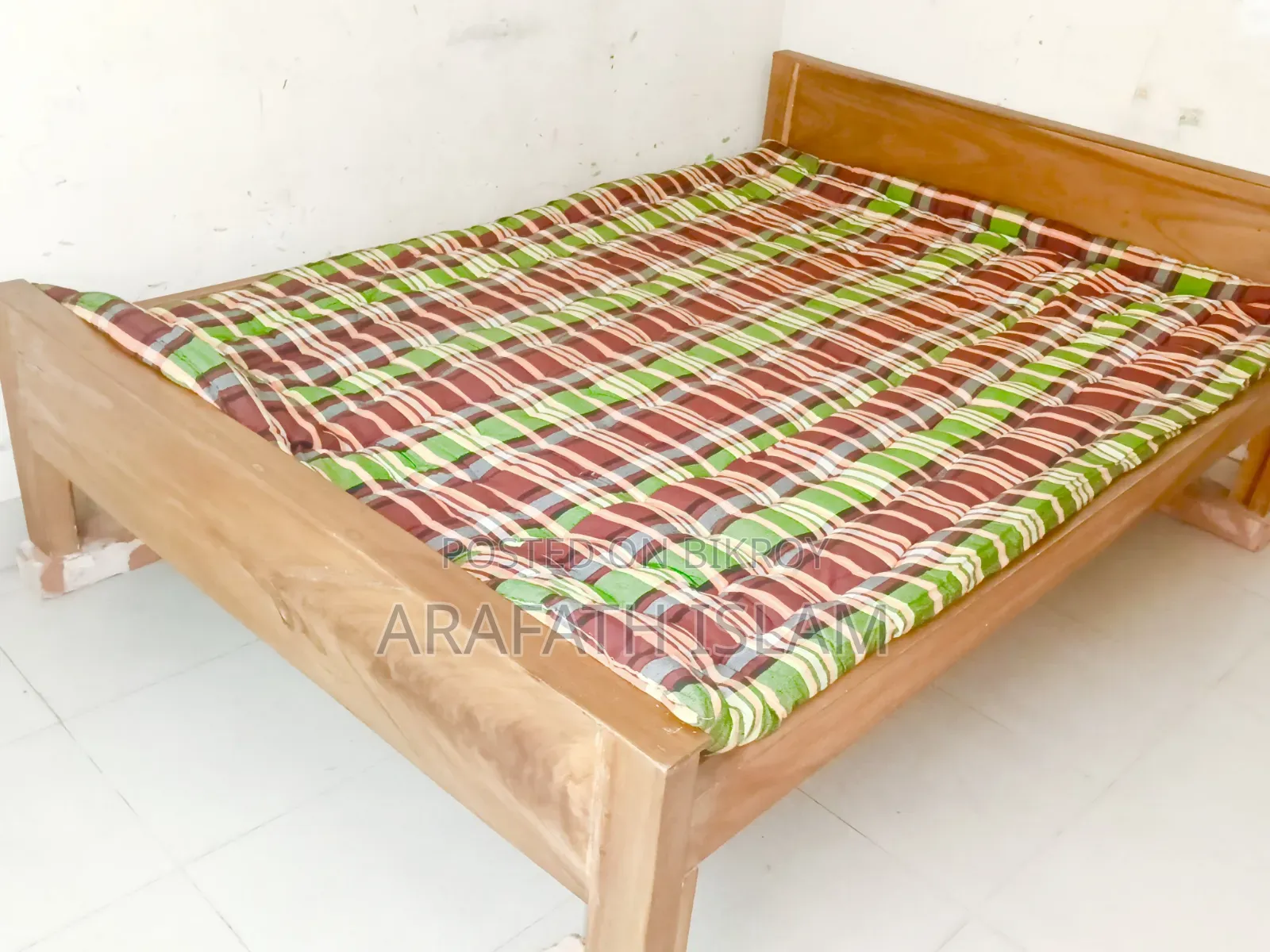 Bed and Mattress for sale 7/5 feet