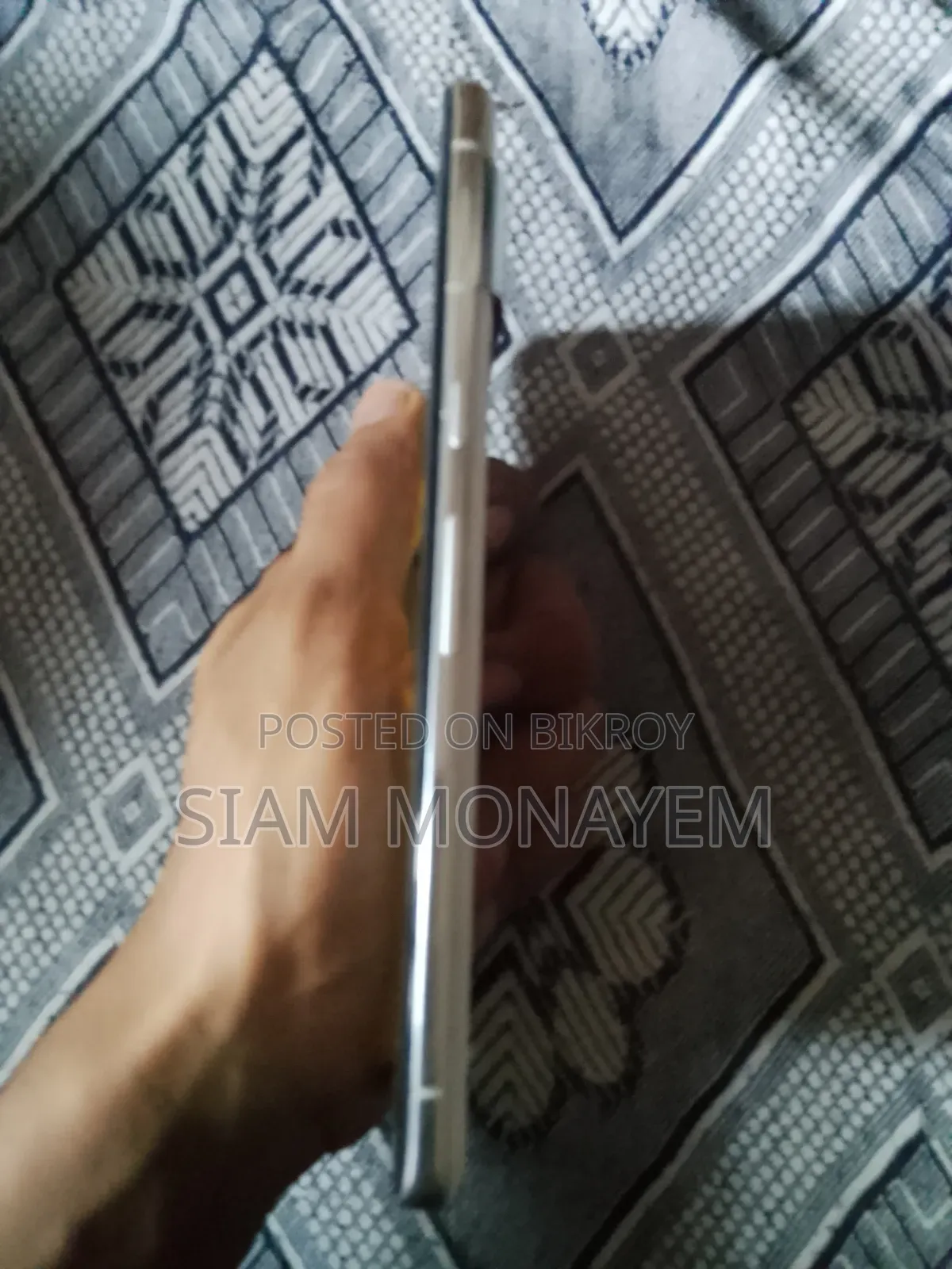 গুগল পিক্সেল ৭ প্রো ১২৮ জিবি সাদা