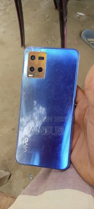 Vivo Y21 64 GB Blue