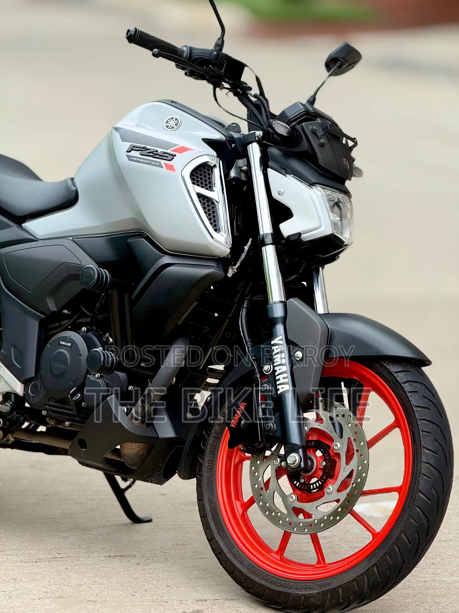Yamaha FZ 2025 White