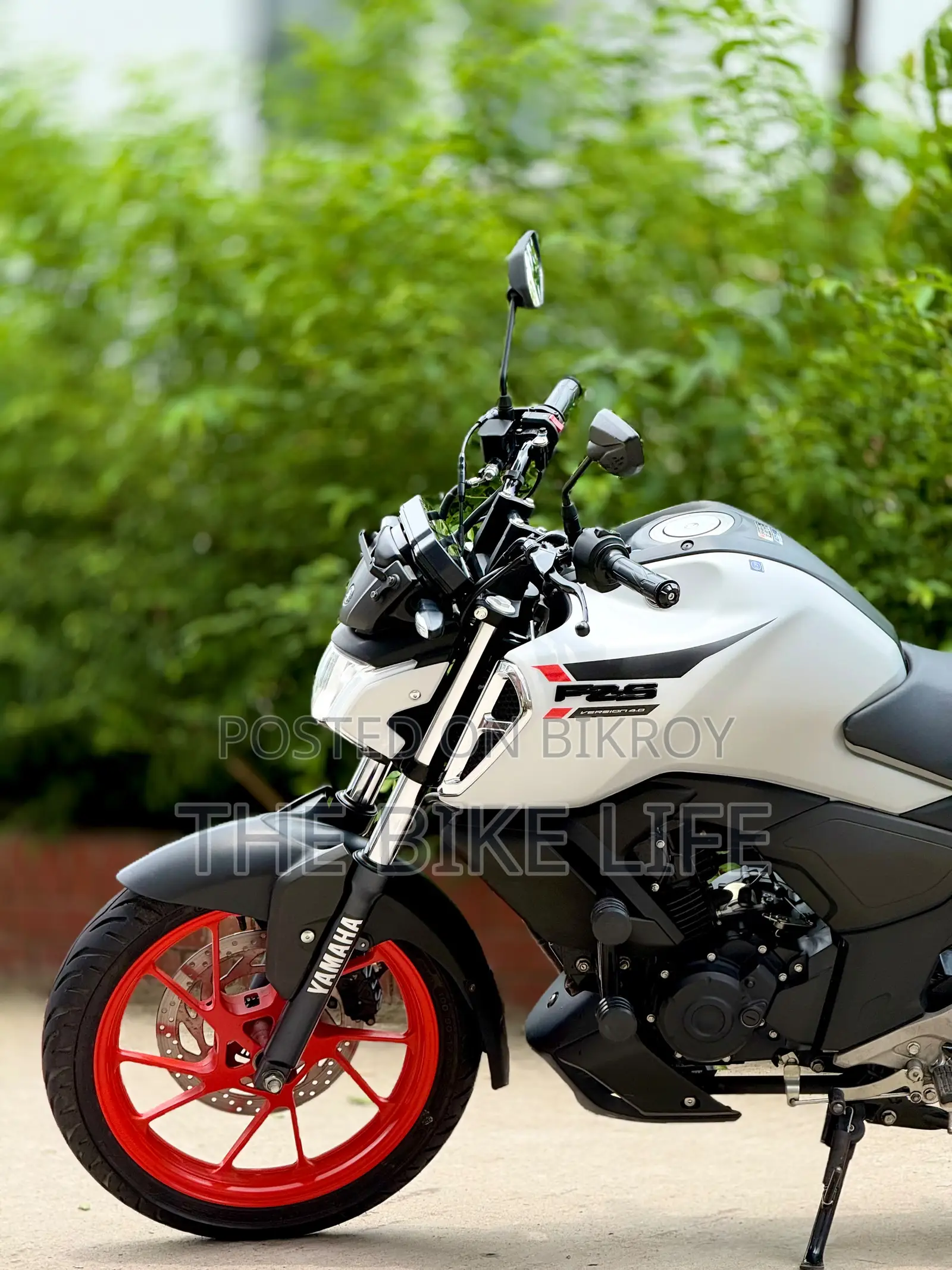 Yamaha FZ 2025 White