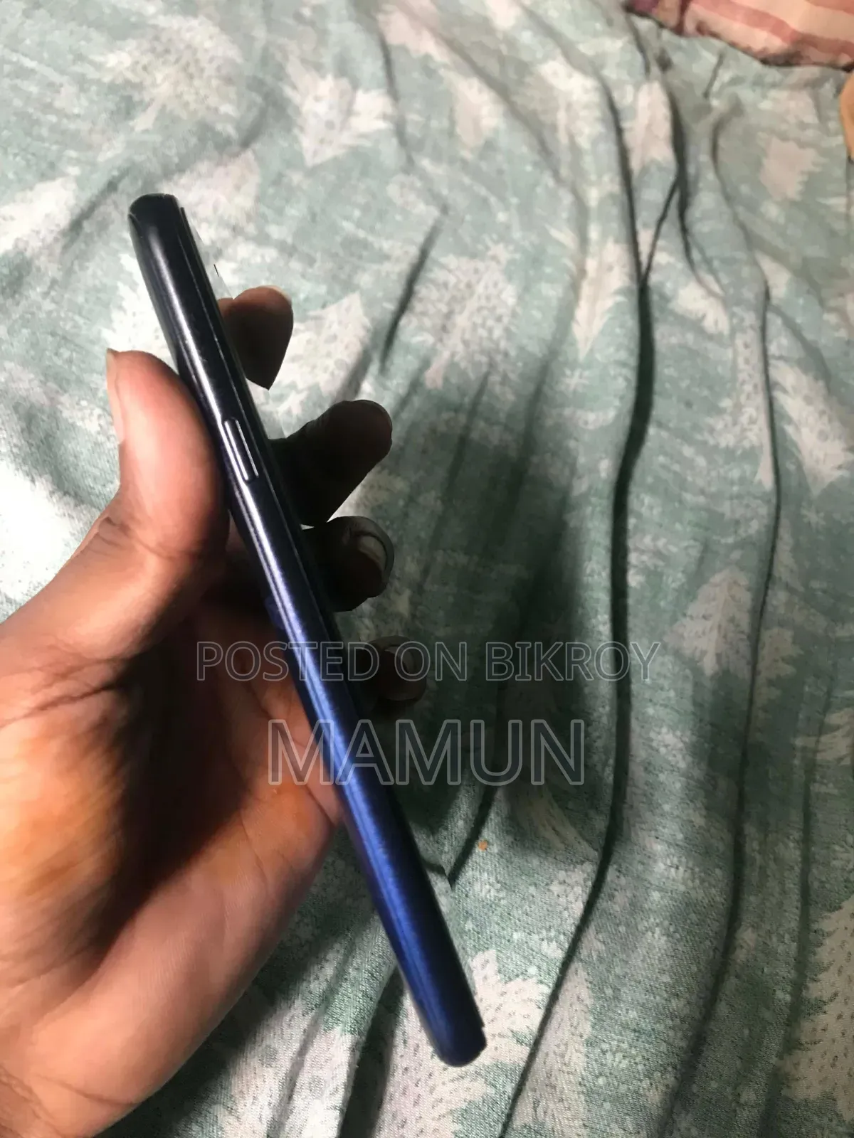 লাভা ভি৫ ব্লু