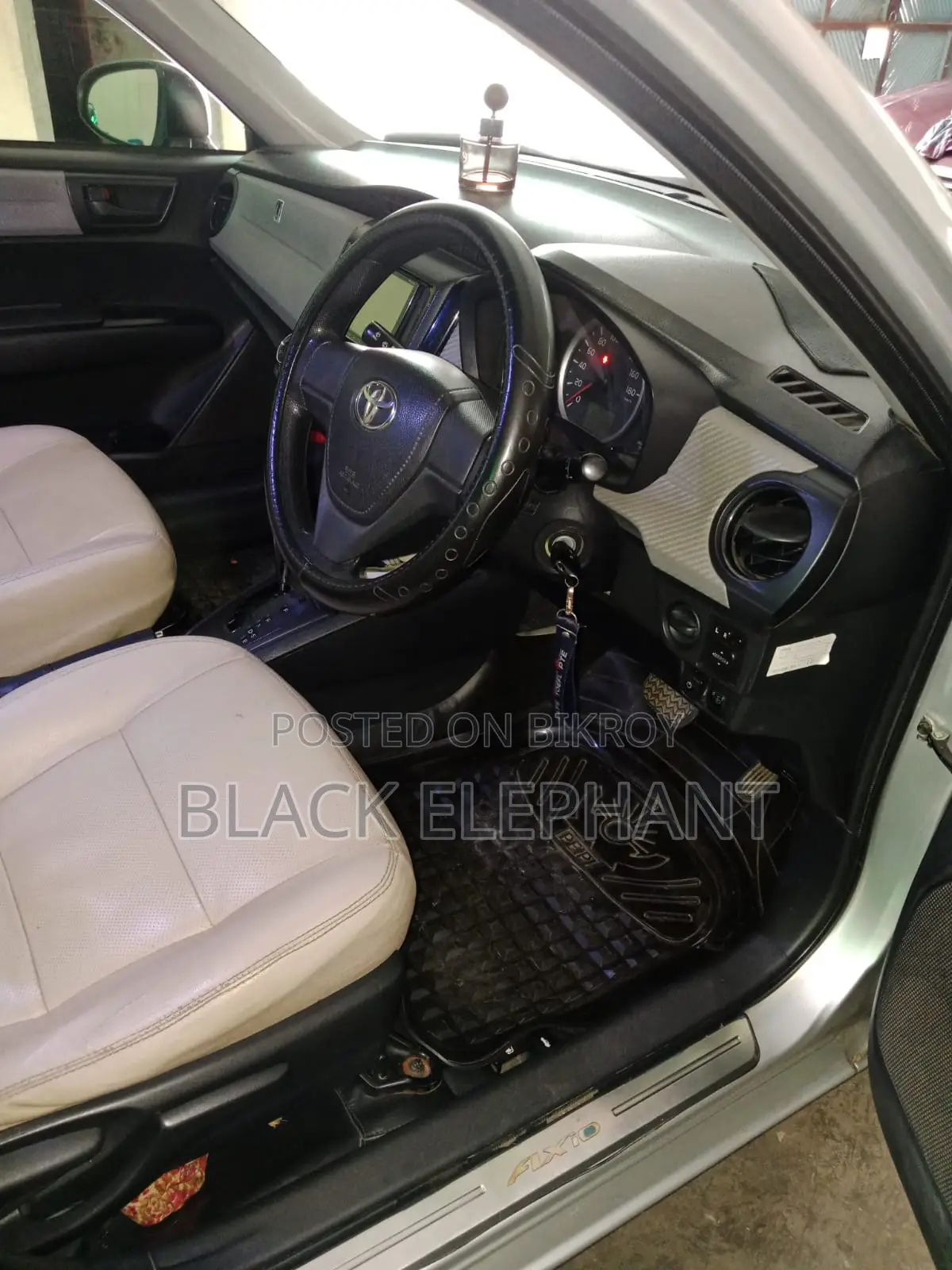 Toyota Axio 2013 Silver