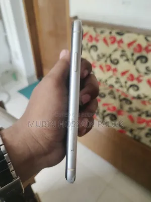 অ্যাপল আইফোন ১১ ৬৪ জিবি সাদা