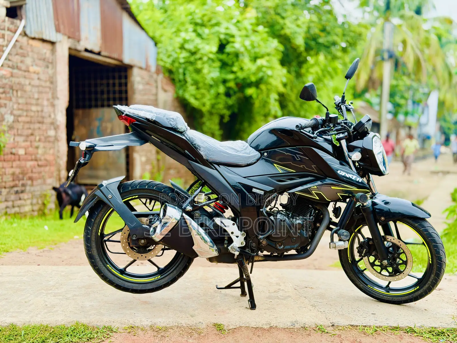 Suzuki 2024 Black