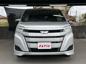Toyota Noah 2021 Silver